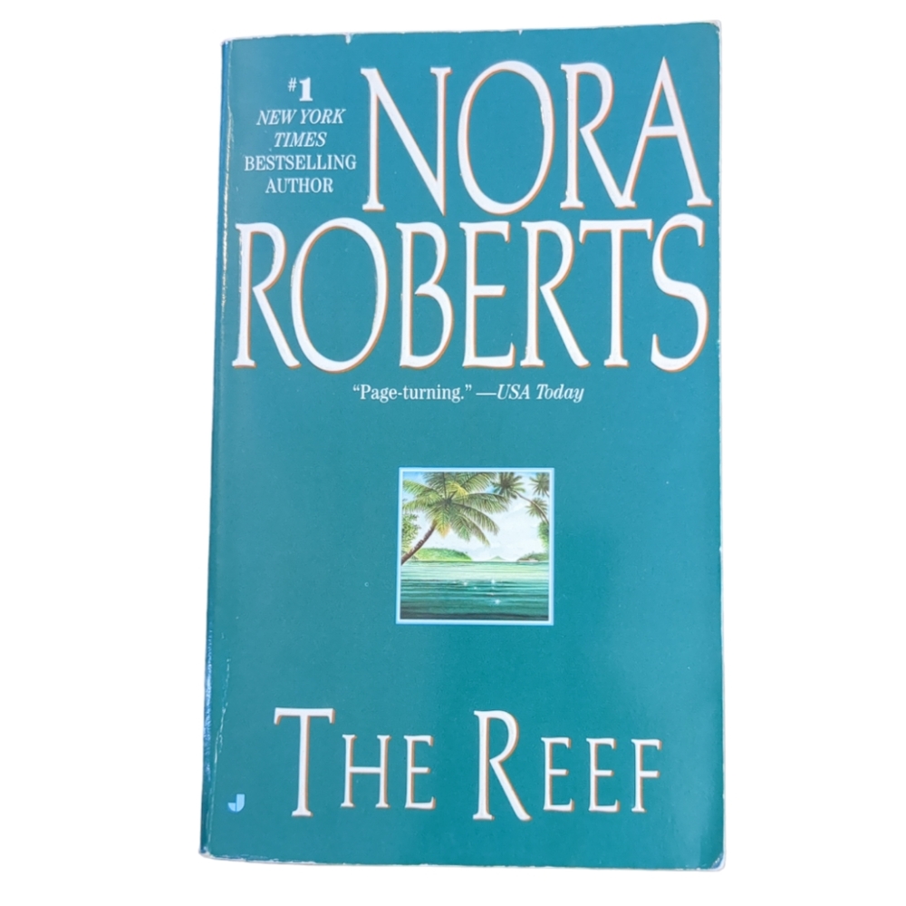 💥Bundle Only💥 The Reef by Nora Roberts Soft Cover Book